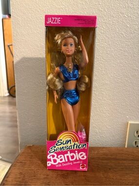 Barbie Sun Sensation Boxed Display with Pink and Blue Artwork - Barbie
